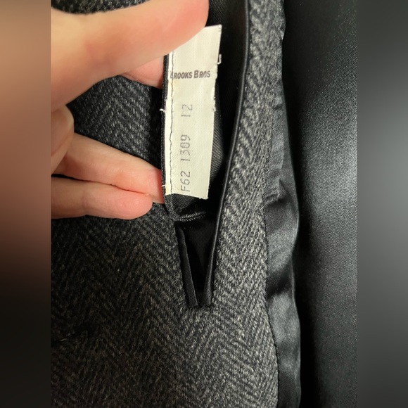 Ladies Brooks Brothers Chesterfield Tweed Herringbone Coat- size 8 - Picture 12 of 16